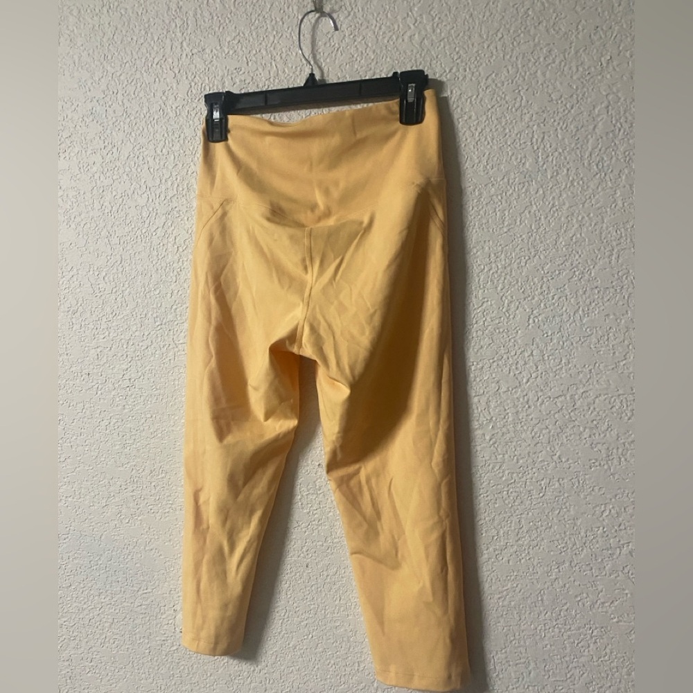 girlfriend collective Soft Butter Yellow Yoga Activewear Gym cropped Leggings - Picture 2 of 6